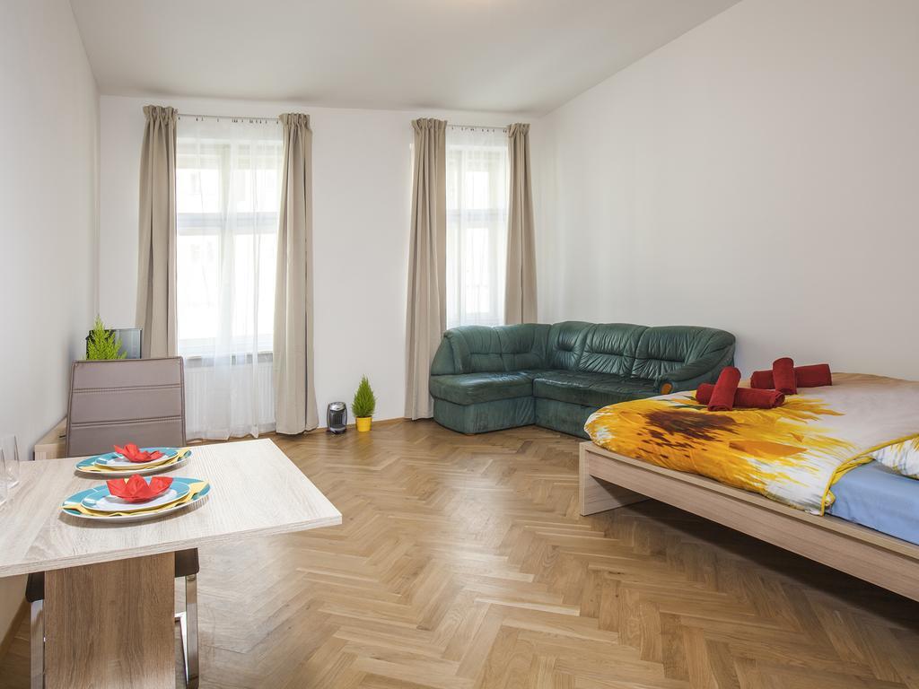 Beautiful Central Apartment Thamova براغ المظهر الخارجي الصورة