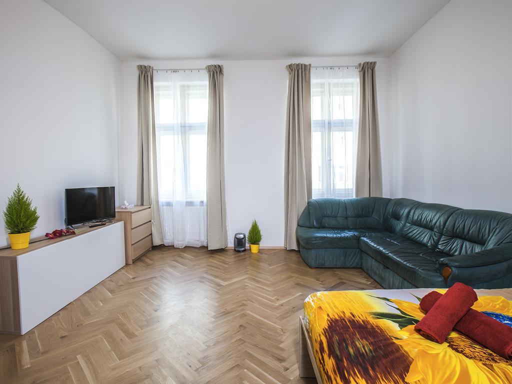 Beautiful Central Apartment Thamova براغ المظهر الخارجي الصورة